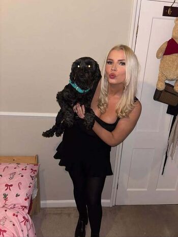 Full leaked Kirsty private photo