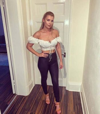 Full leaked Kirsty private photo