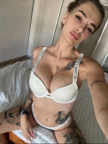 Full leaked Kisatanya page private photo