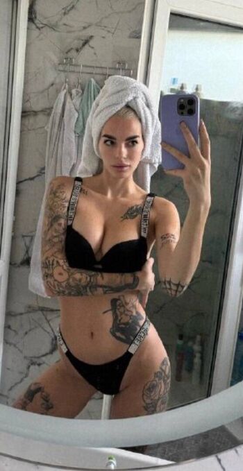 Full leaked Kisatanya page private photo
