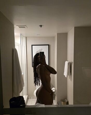 Full leaked Kismet charlatan private photo