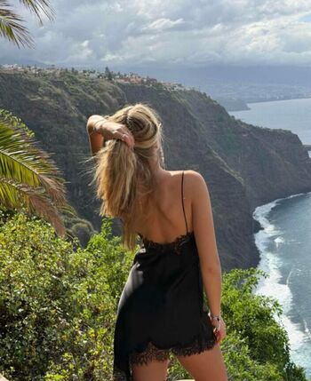 Full leaked Kissykissy page private onlyfans photo