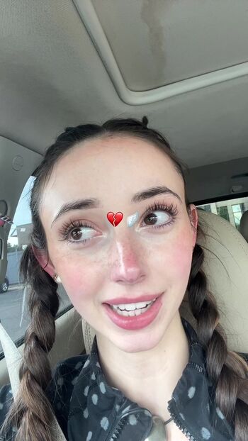 Full leaked Kitkatkira private photo