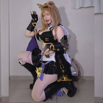Full leaked Kitsumiuw private photo