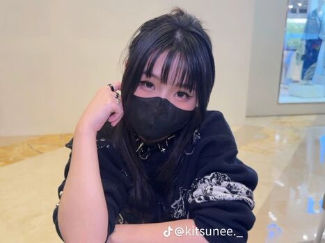 Full leaked Kitsune private onlyfans photo