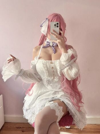 Full leaked Kitsunedere private photo