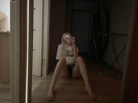 Full leaked Kittenyanya private photo