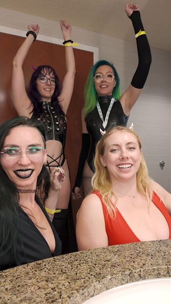 Full leaked Kitticosmic private photo