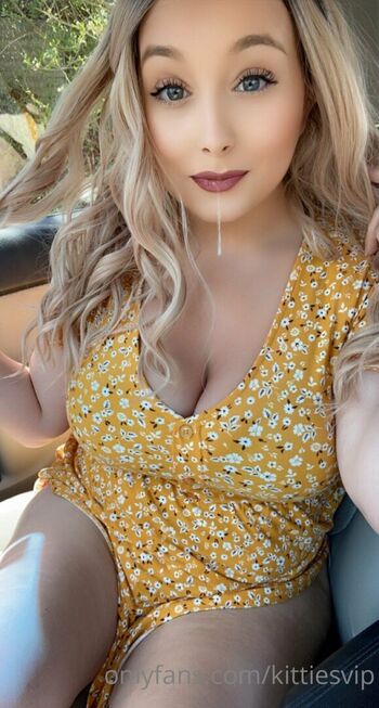 Full leaked Kittiesvip full private onlyfans photo