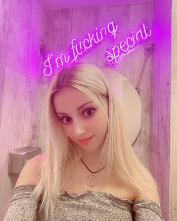 Full leaked Kitty aliice page private onlyfans photo