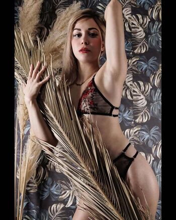 Full leaked Kitty aliice page private photo
