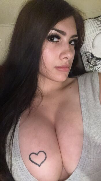 Full leaked Kittygirlmel private onlyfans photo