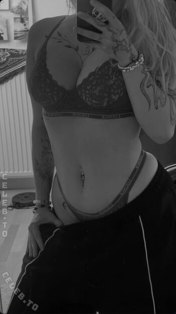 Full leaked Kittykattoni private photo