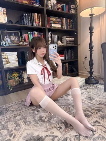 Full leaked Kittyxkum  page private onlyfans photo