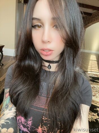 Full leaked Kiwi sunset private onlyfans photo