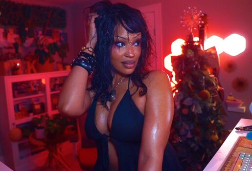 Full leaked Kiwionthesticks private onlyfans photo