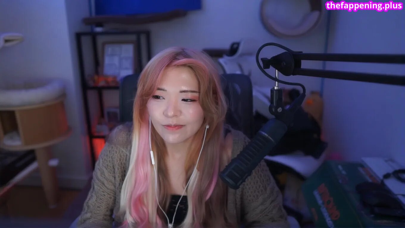 Kkatamina / Miyoung Nahá OnlyFans fotografie #297