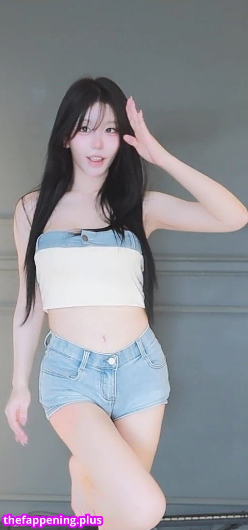 kkok7816 / kook1916 / midi Meztelen OnlyFans Fotó #177