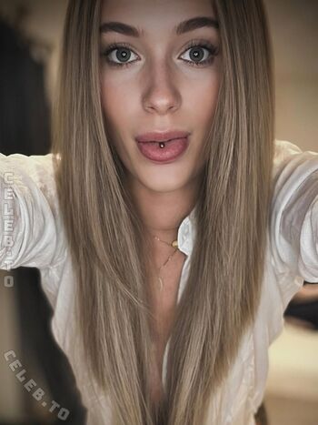 Full leaked Kleinerengel page private onlyfans photo