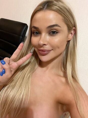 Full leaked Klubnika private photo