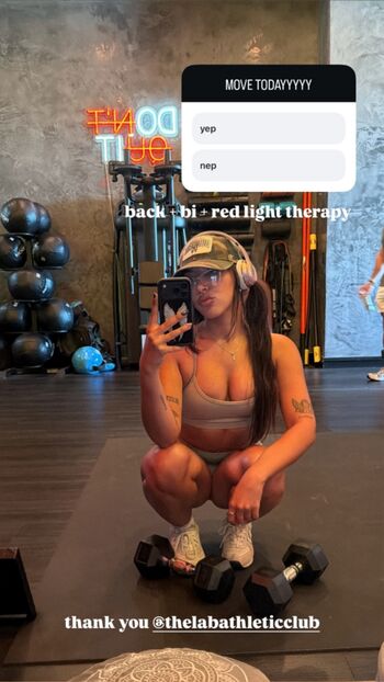 Full leaked Knbbyknees private photo