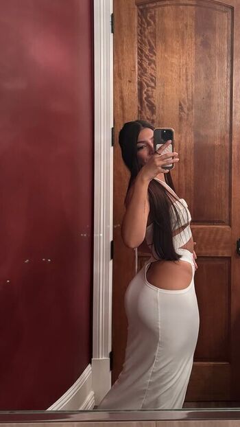 Full leaked Knbbyknees private photo