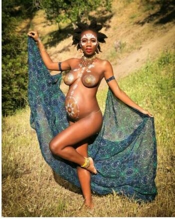 Full leaked Korraobidi private onlyfans photo