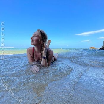 Full leaked Kostandiina page private onlyfans photo