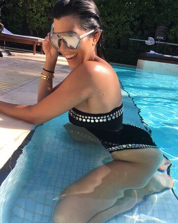 Full leaked Kourtney kardashian page private onlyfans photo