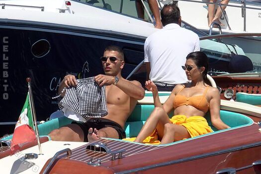 Full leaked Kourtney kardashian page private onlyfans photo