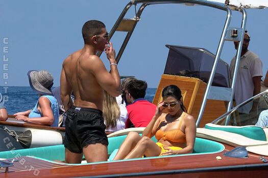 Full leaked Kourtney kardashian private onlyfans photo