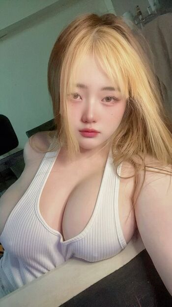 Full leaked Kratai taii private photo