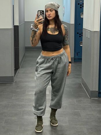 Full leaked Kris statlander page private onlyfans photo