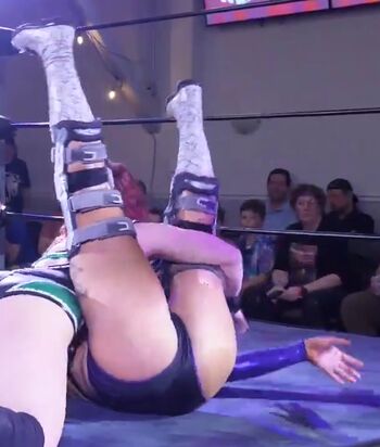 Full leaked Kris statlander page private onlyfans photo