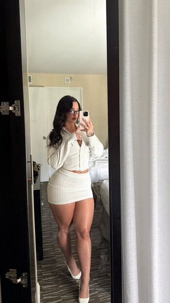 Full leaked Krissytay private photo