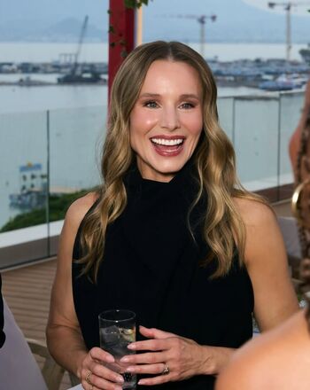 Full leaked Kristen bell private photo