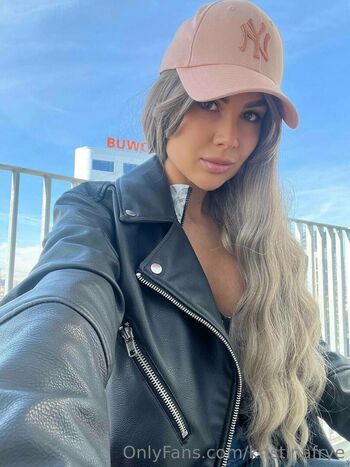 Full leaked Kristinafrye private photo