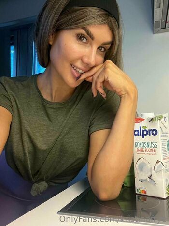 Full leaked Kristinafrye private photo