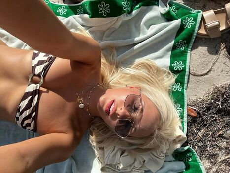 Full leaked Kristinkonefal private photo