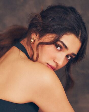 Full leaked Krithi shetty private photo