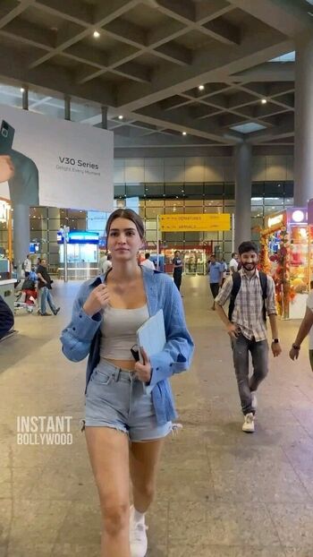 Full leaked Kriti sanon page private photo