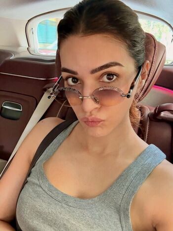 Full leaked Kriti sanon private photo