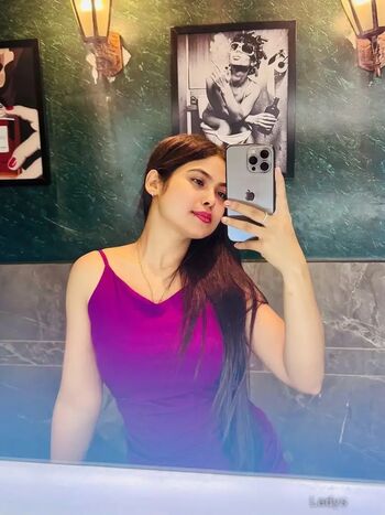 Full leaked Kritika sharma private photo