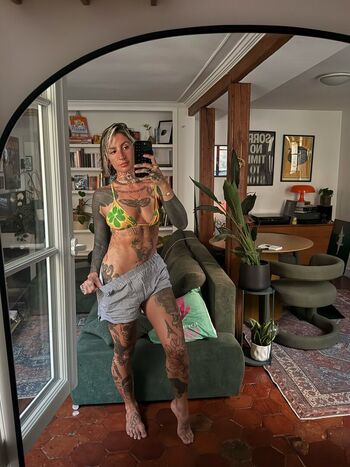 Full leaked Krokodeal private photo