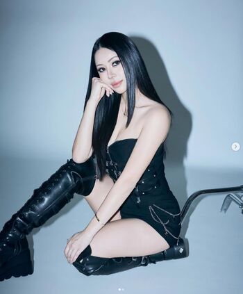 Full leaked Krysbae private photo