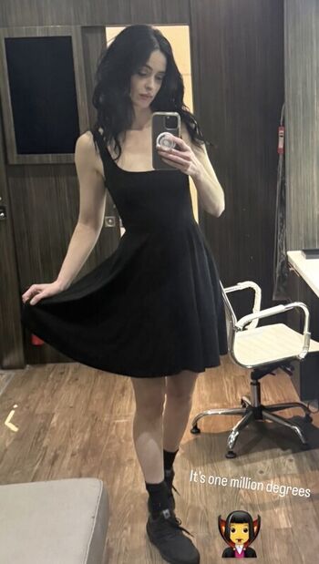 Full leaked Krysten ritter private photo