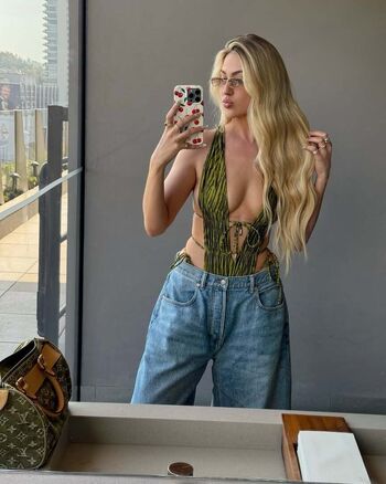 Full leaked Ktlynraps private onlyfans photo