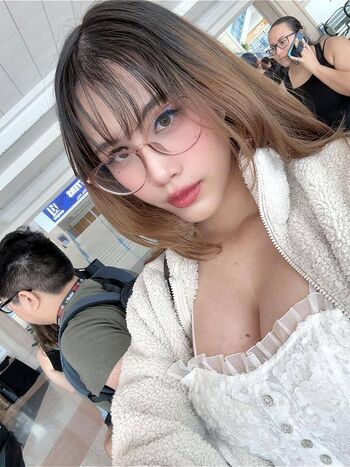 Full leaked Kura onee san  page private onlyfans photo