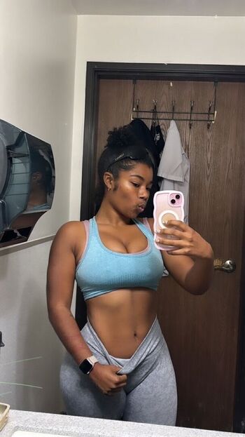 Full leaked Kurlykyy private onlyfans photo