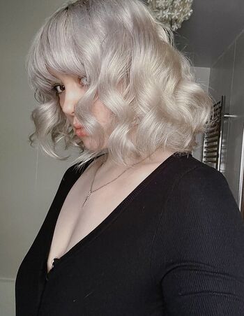 Full leaked Kvwviiju page private onlyfans photo